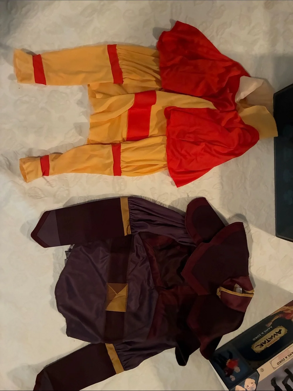 Nickelodeon Avatar Aang & Zuko Figure Set - Red, Yellow, Black